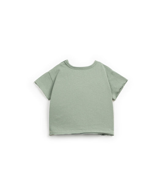 T-shirt com abertura no ombro