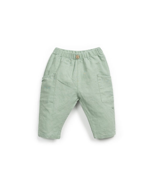 Calça de tecido com bolsos laterais