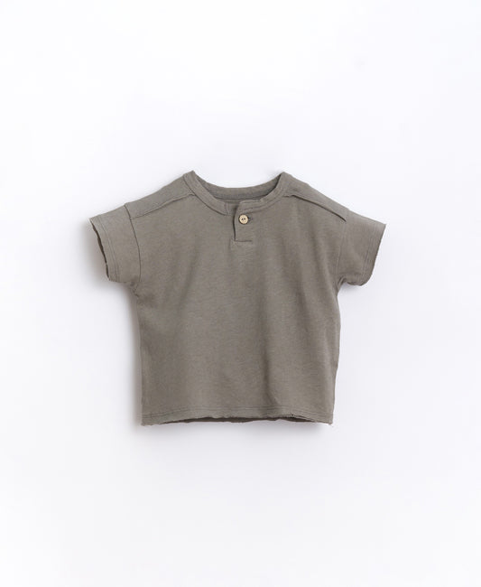 T-shirt com pormenor no ombro | Basketry